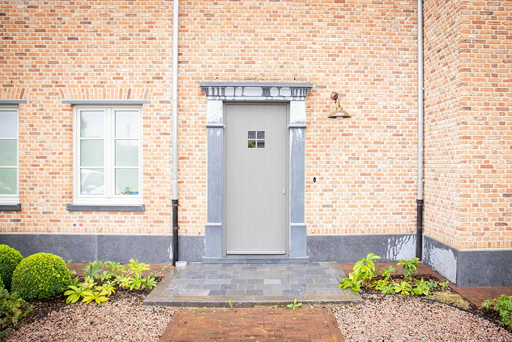 Porte d'entrée PVC Kommerling